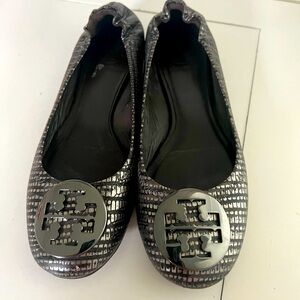 Like new women’s size 7 Tory Burch flats